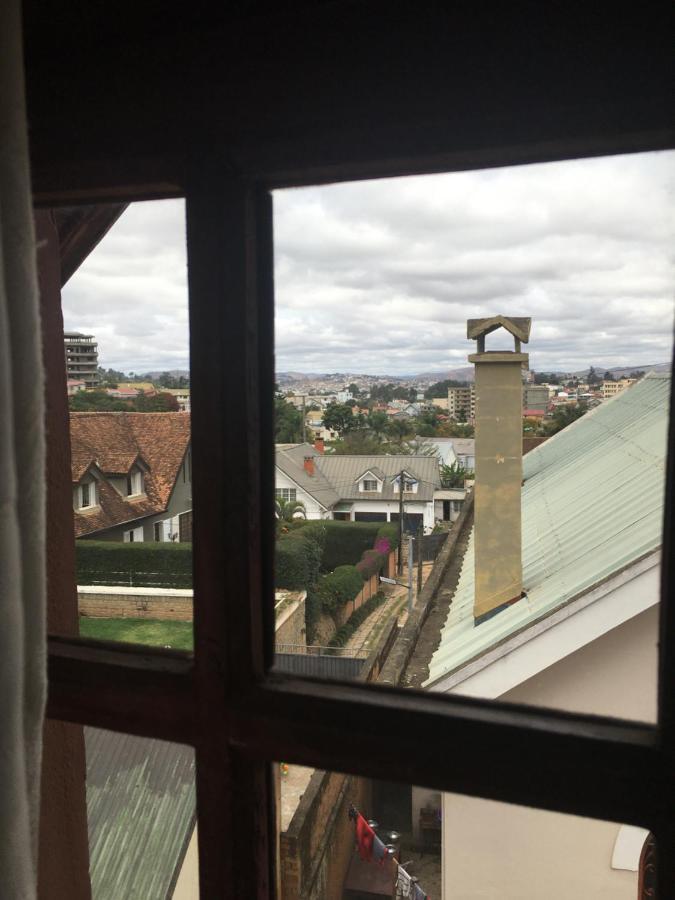 Le Fumoir Guest House Chambre Double Antananarivo Bagian luar foto